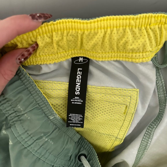 Men’s Legends Saylor Swim Dusty Sage Shorts - Picture 3 of 5